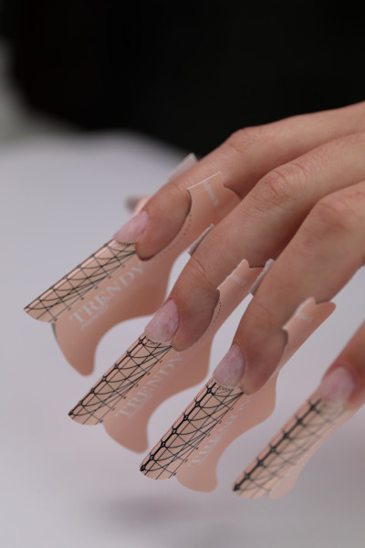 TRENDY NAILS Univerzális körömépítő sablonok – 50 darab